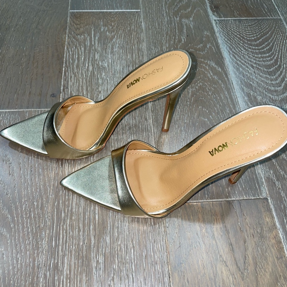 Gold Stiletto High Heels - Picture 2 of 5